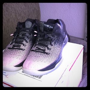 AIR JORDAN XXX1 LOW BLACK WHITE